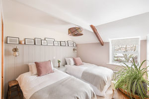 Photo 9- click for photo gallery